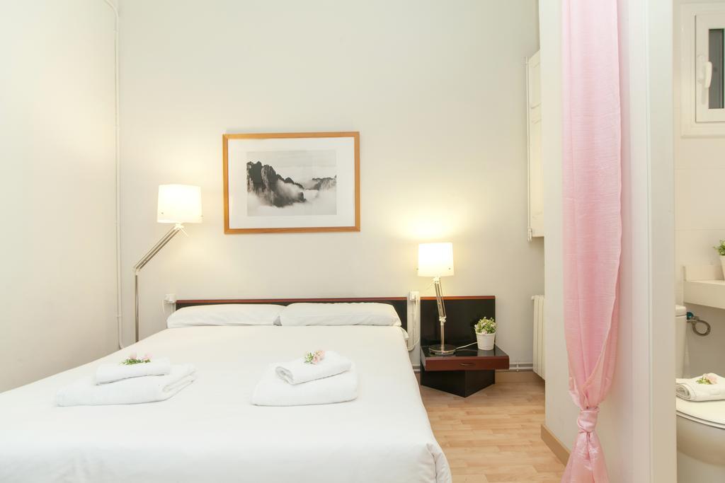 Housalia Sagrada Familia Barcelona Kamer foto